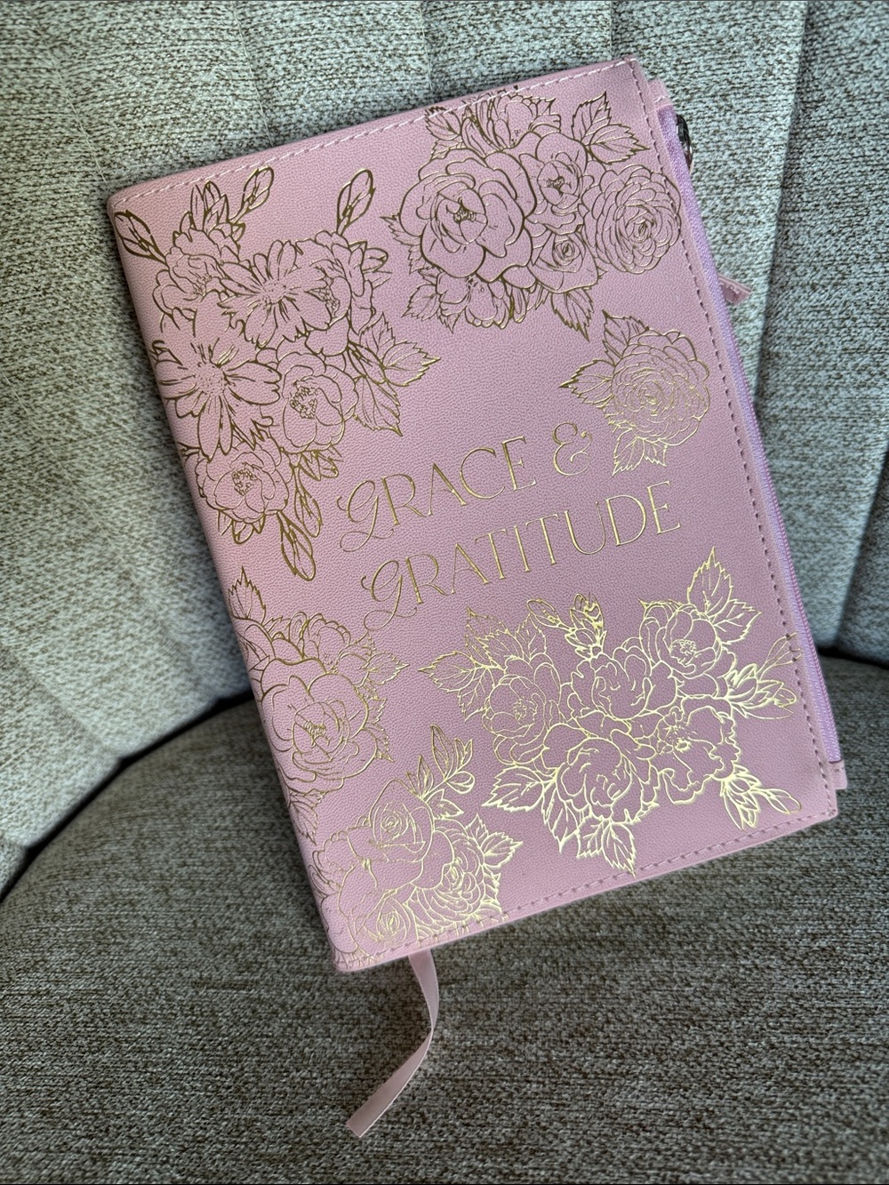 New Grace & Gratitude Pink Floral Journal with Gold Foil with zipper